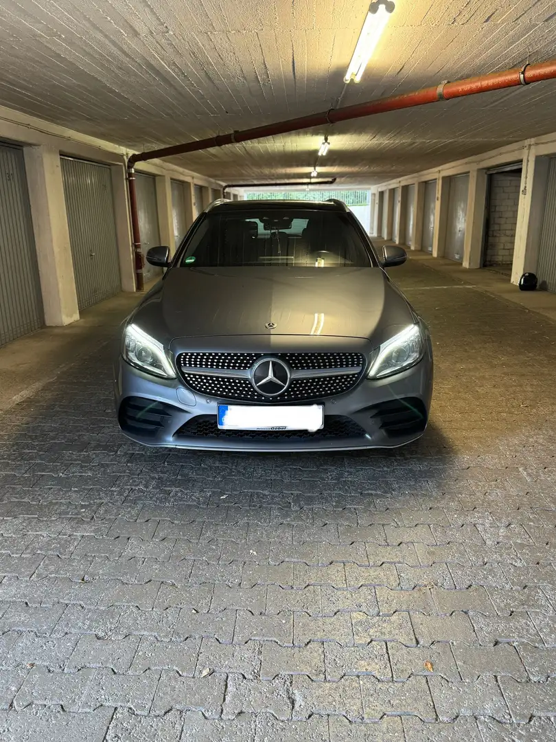 Mercedes-Benz C 300 d T 4Matic 9G-TRONIC *AMG Line* LED* PANO*KEYLESS* - 1