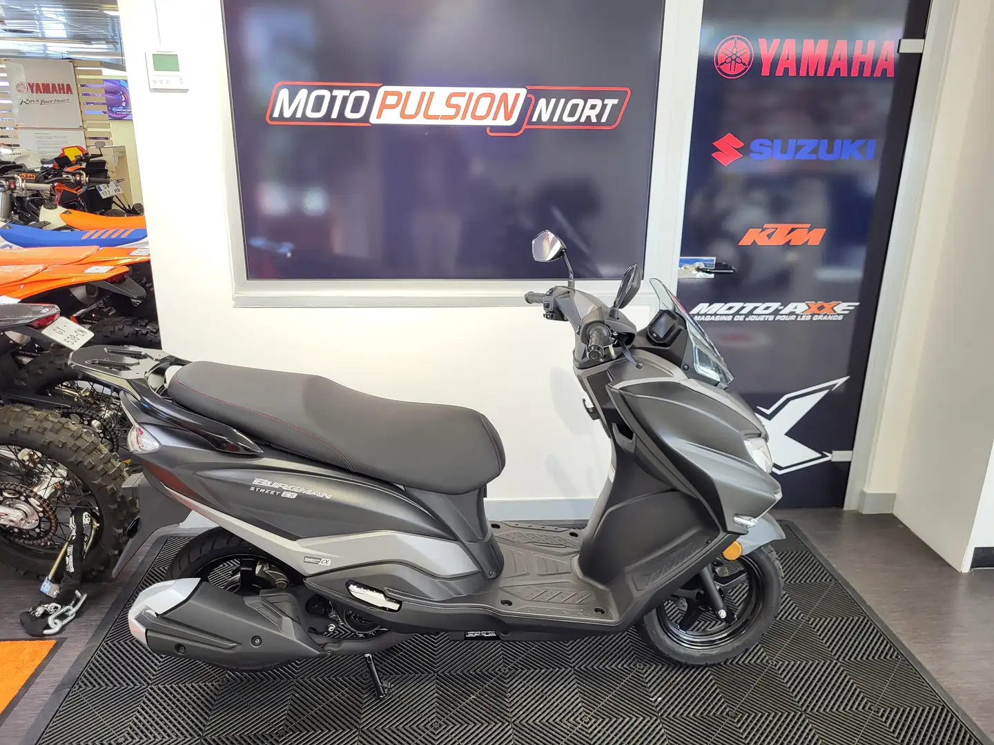 Suzuki Burgman 125 Noir - 2