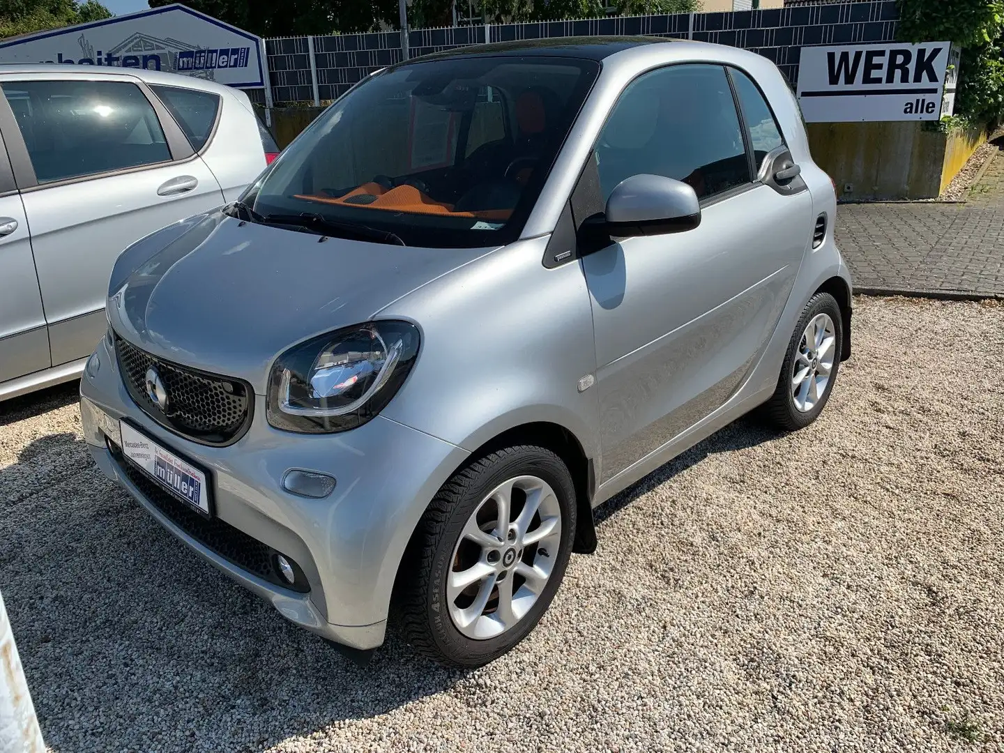 smart forTwo Coupe Passion LED DAB Panorama Silber - 2