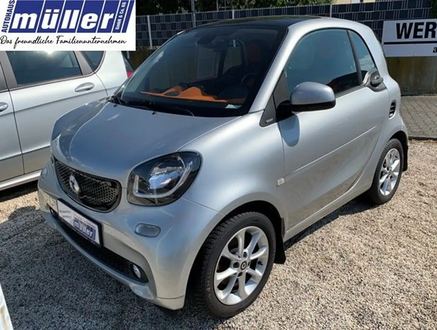 smart forTwo Coupe Passion LED DAB Panorama Silber - 1