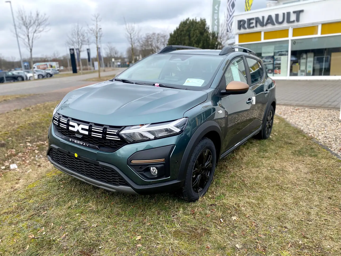 Dacia Sandero Stepway Extreme TCe 90 CVT Vert - 1