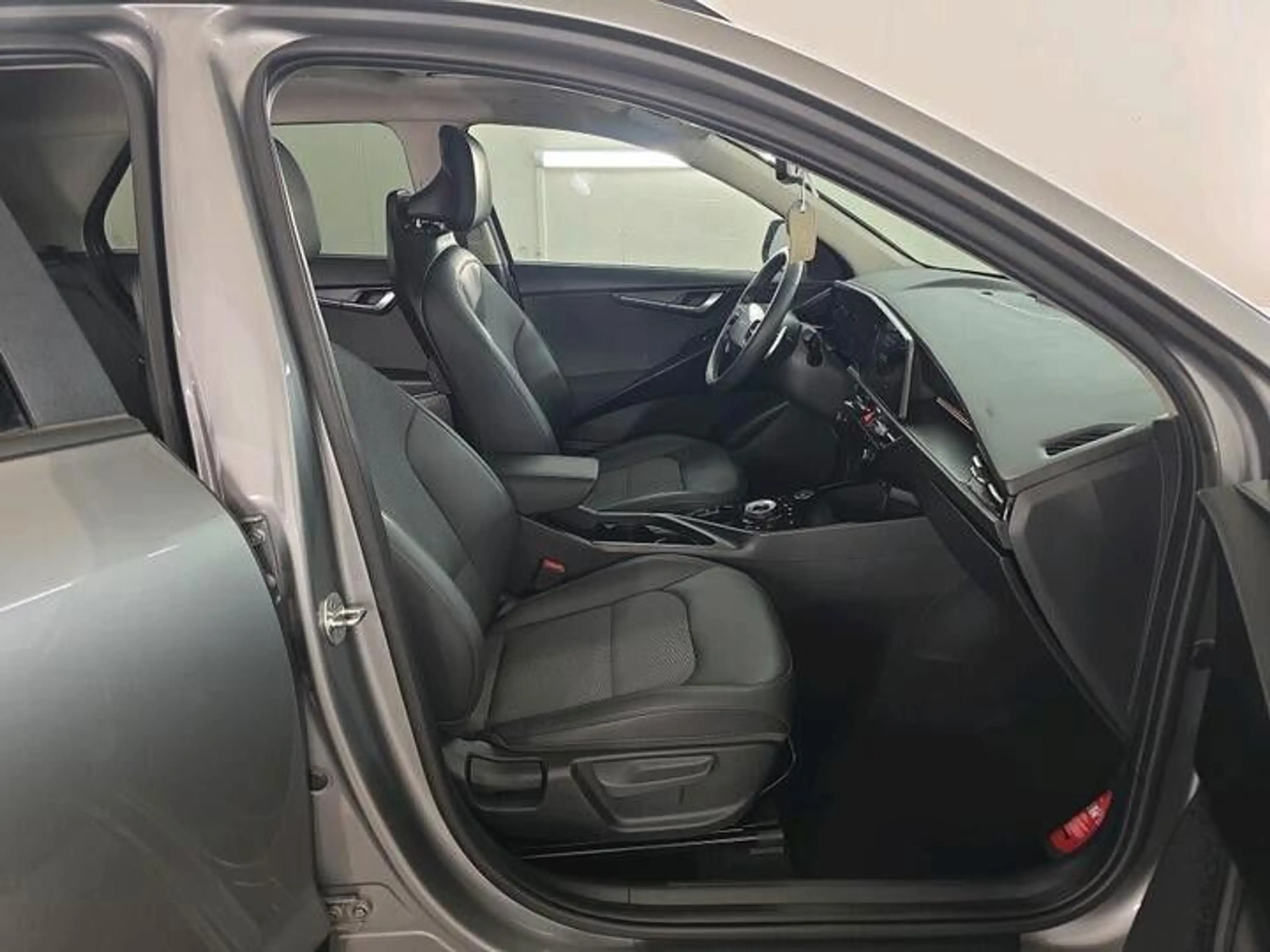 Kia Niro Plug-in*PANORAMA*LED*VollDig*Netto-12500€ — photo 5