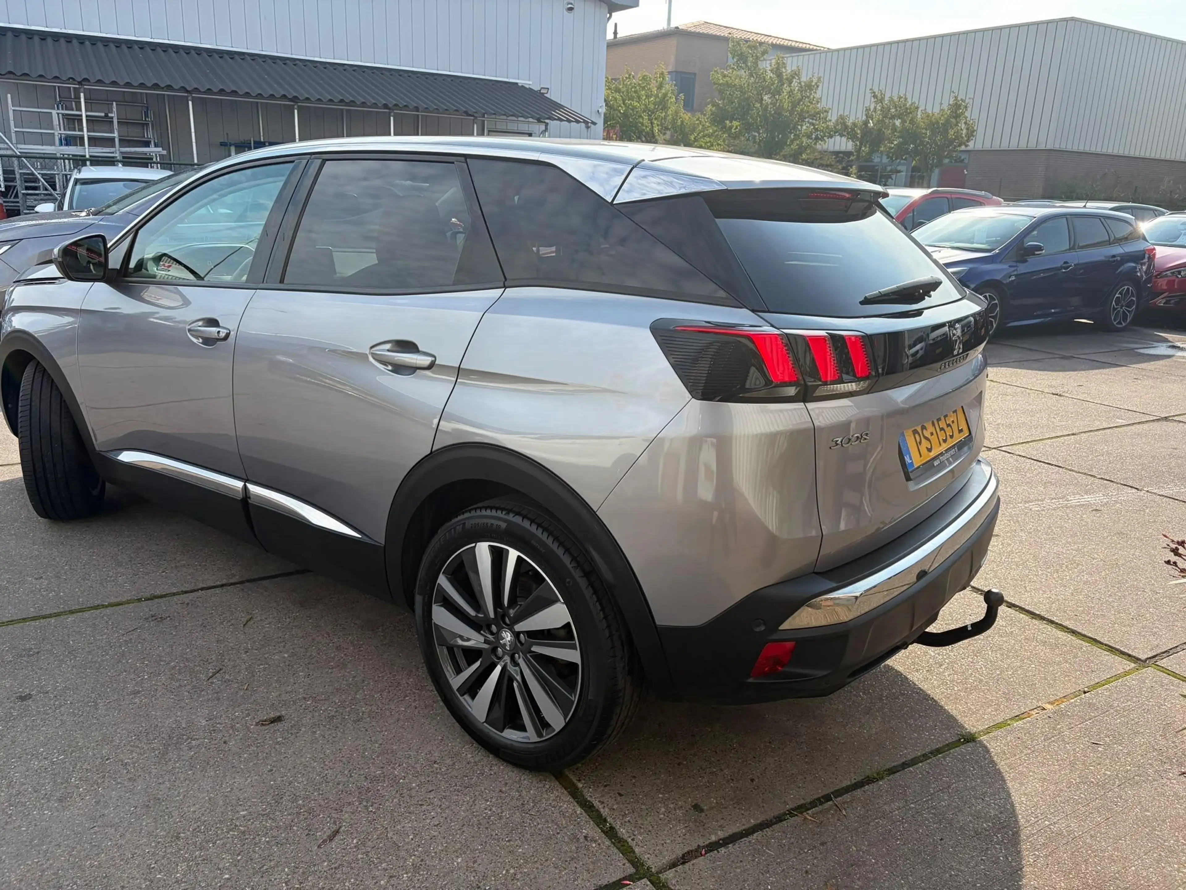 Peugeot 3008 1.2 PureTech Blue Lease Premium Clima, cruise, pdc — photo 7