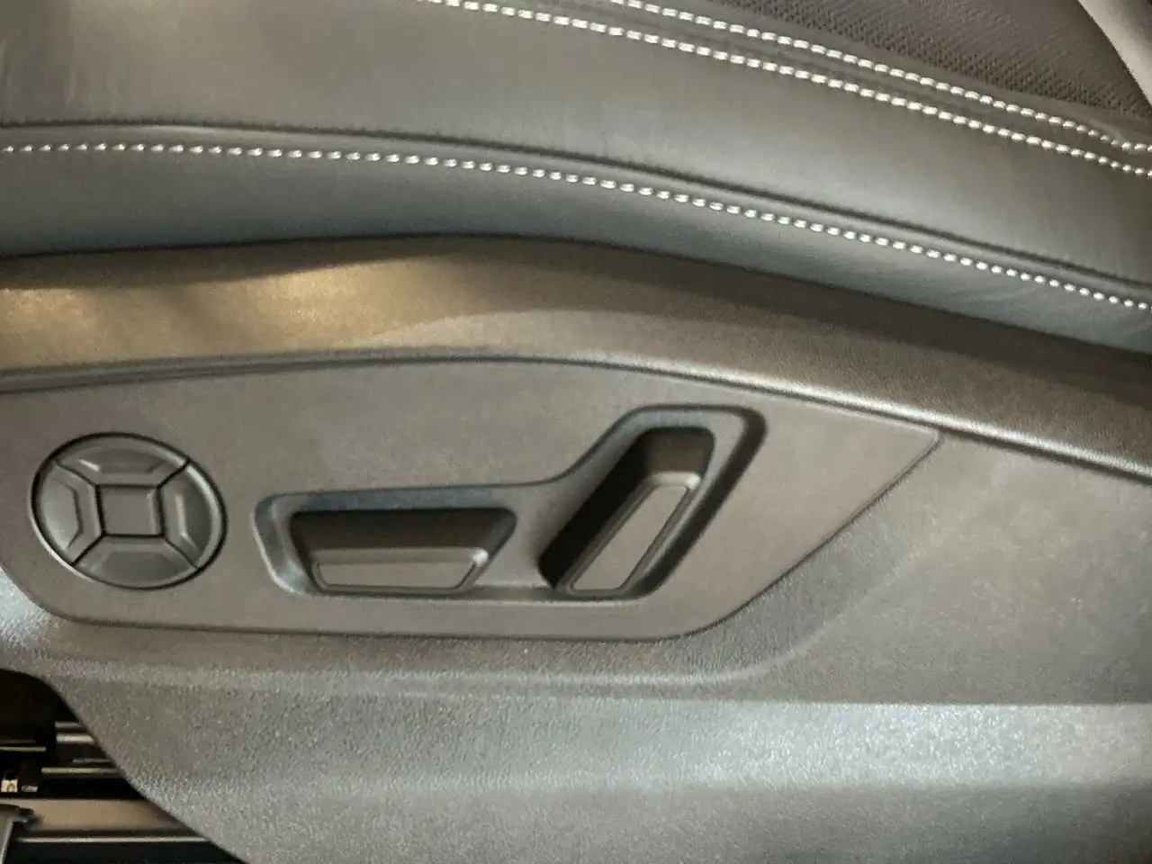 Audi Q7 снимка Audi Q7