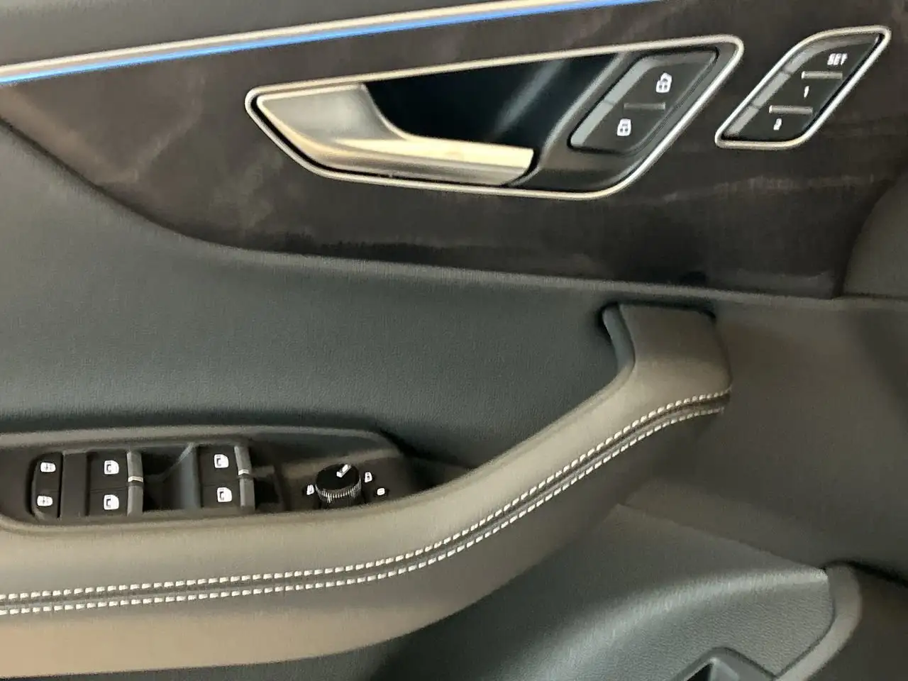 Audi Q7 снимка Audi Q7