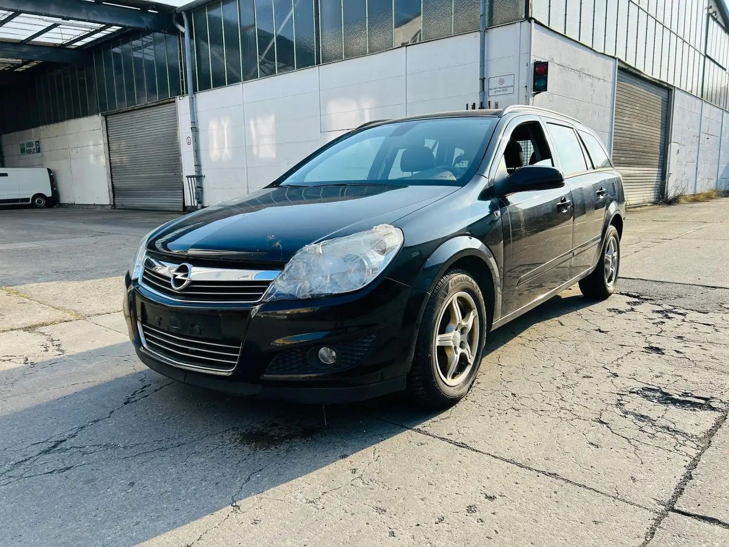 Opel Astra 1.4 Astra Station Wagon Noir - 1