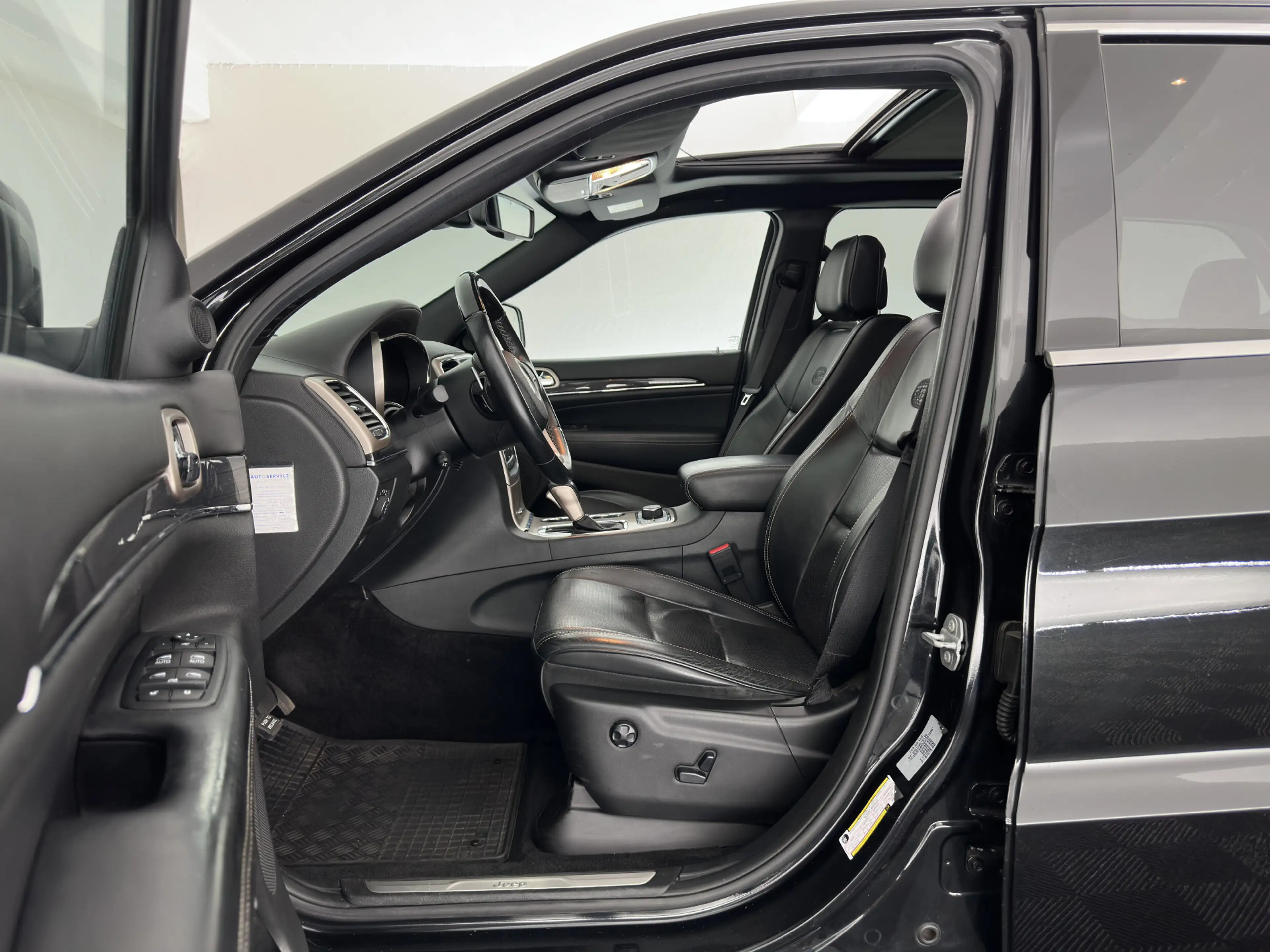 Jeep Grand Cherokee 3.0 CRD 75TH Anniversary Overland Aut. *PANO | LE — photo 10