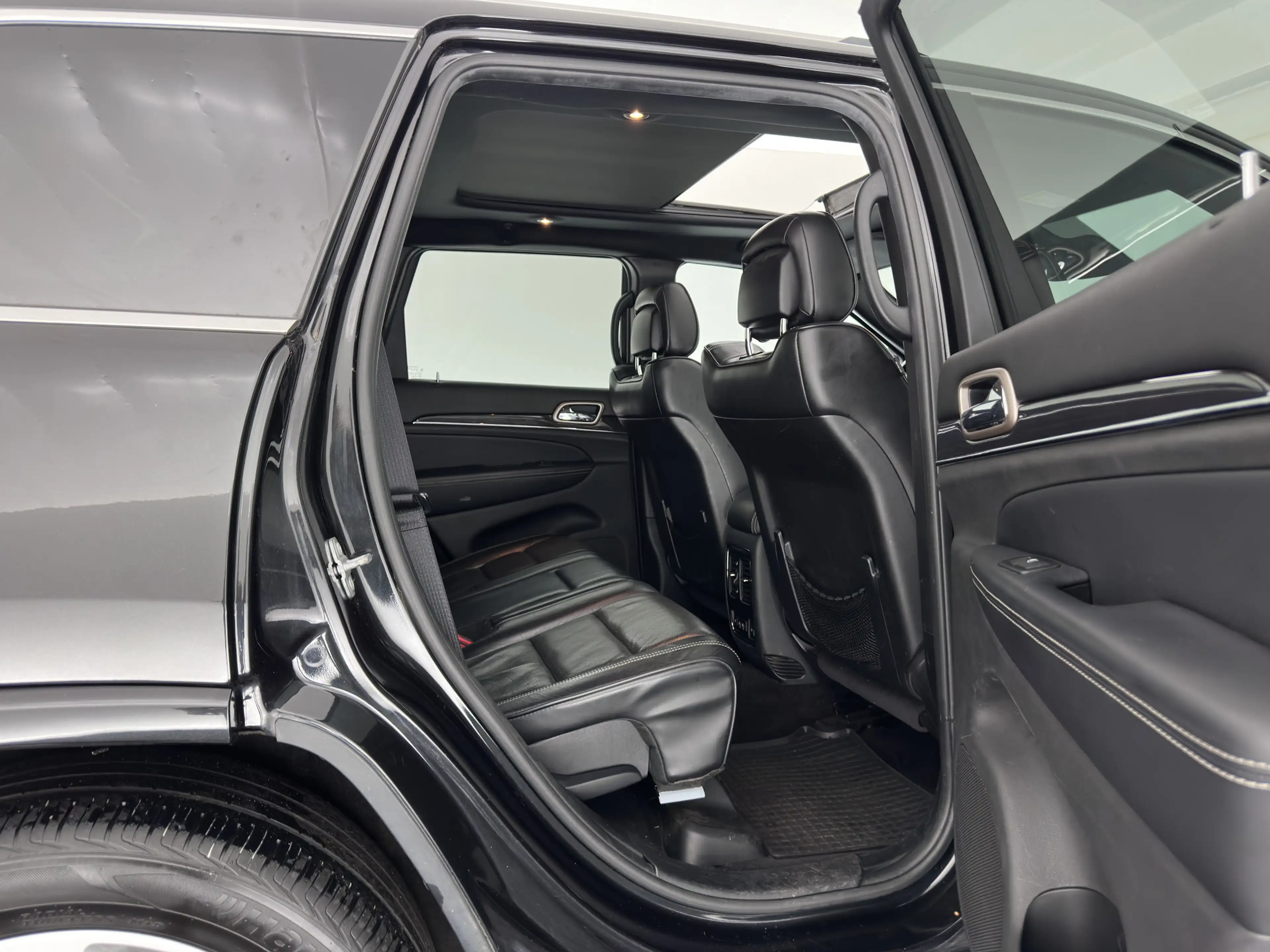 Jeep Grand Cherokee 3.0 CRD 75TH Anniversary Overland Aut. *PANO | LE — photo 13