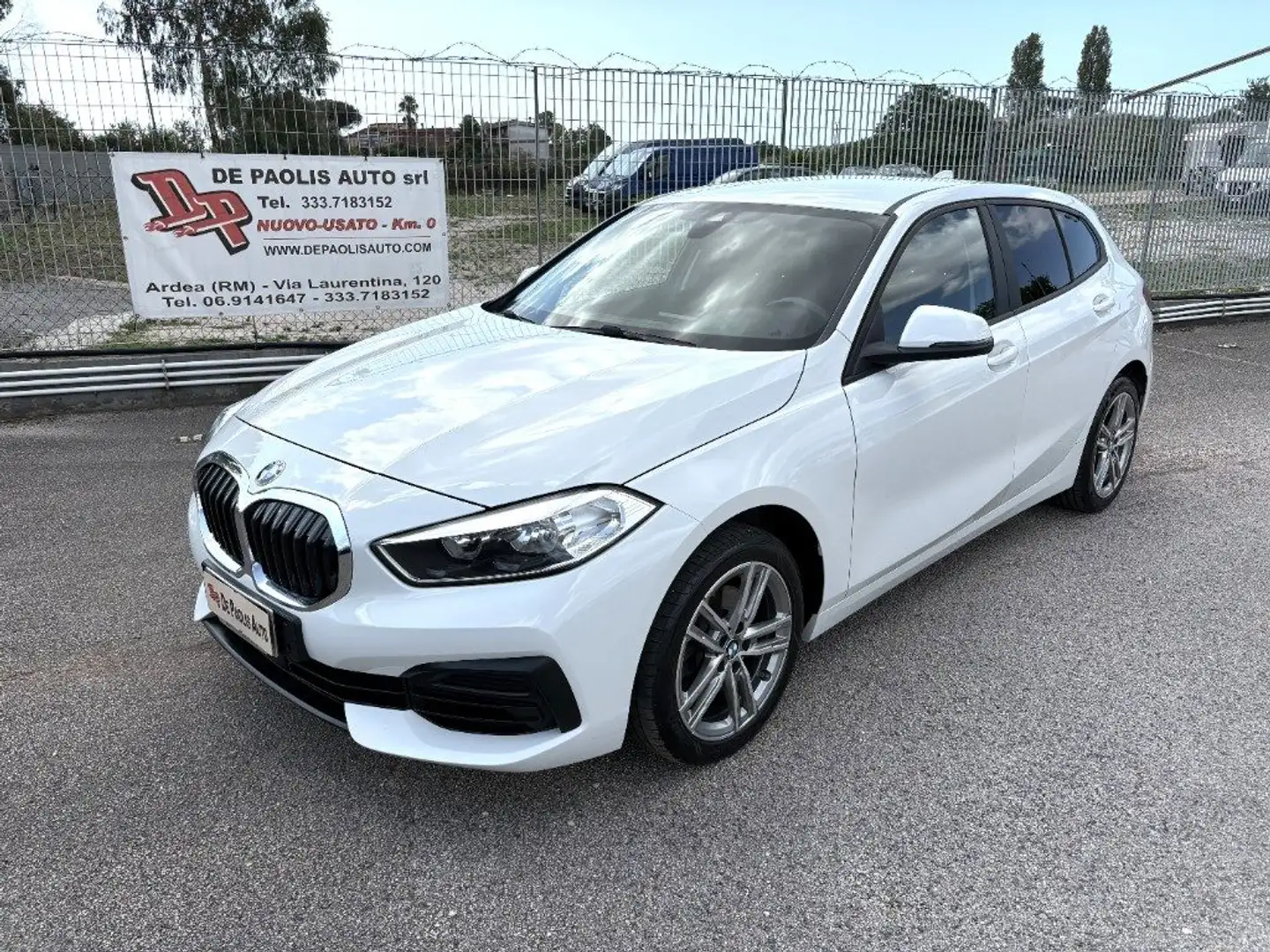 BMW 116 d 5p. Business Advantage Navi Virtual Blanc - 1