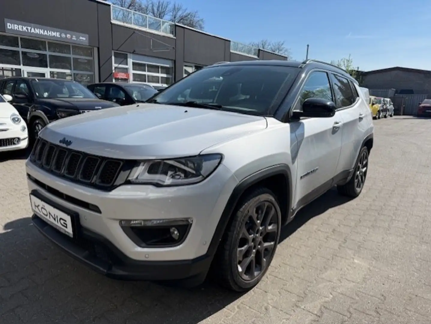 Jeep Compass PHEV S 240PS 4x4 AT SHZ KAMERA LEDER Silber - 1