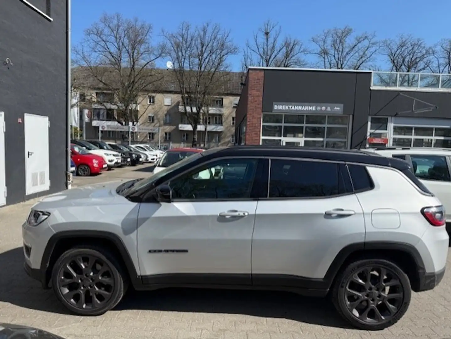 Jeep Compass PHEV S 240PS 4x4 AT SHZ KAMERA LEDER Silber - 2
