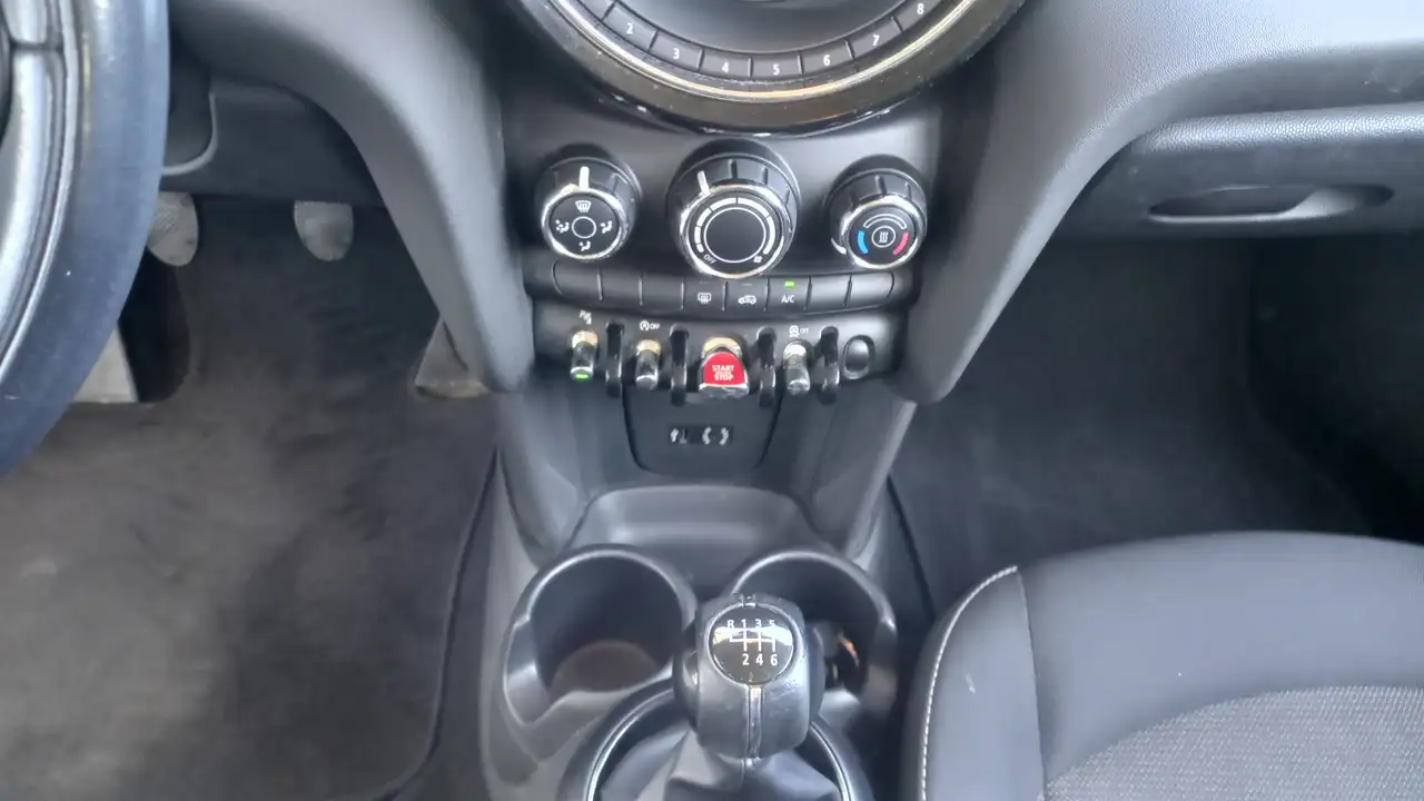 2016 MINI One D Mini ONE D 5p, photograph 11