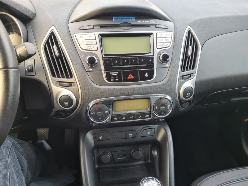 Hyundai iX35 2.0 Style 2WD * LEDER/ KLIMAAUT./ SHZ V+H * — photo 10