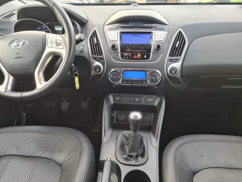 Hyundai iX35 2.0 Style 2WD * LEDER/ KLIMAAUT./ SHZ V+H * — photo 6