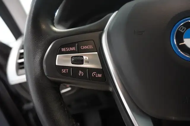 BMW X3 view 12