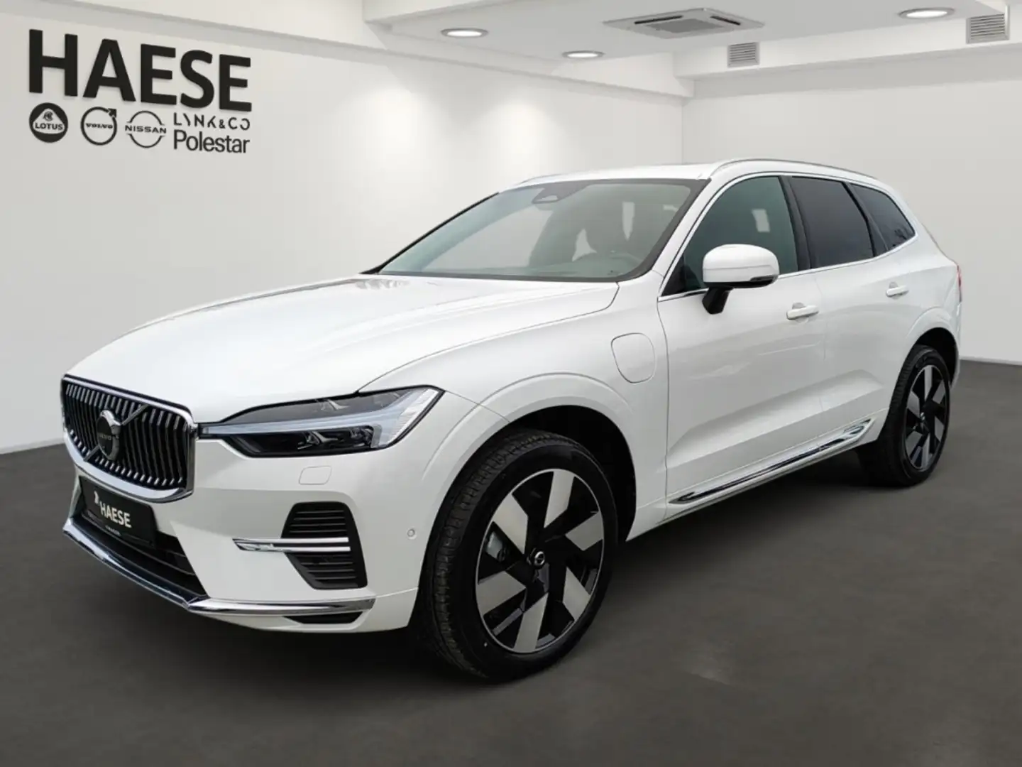 Volvo XC60 T6 Ultra Bright Plug-In Hybrid AWD Nappaleder Mass Weiß - 1