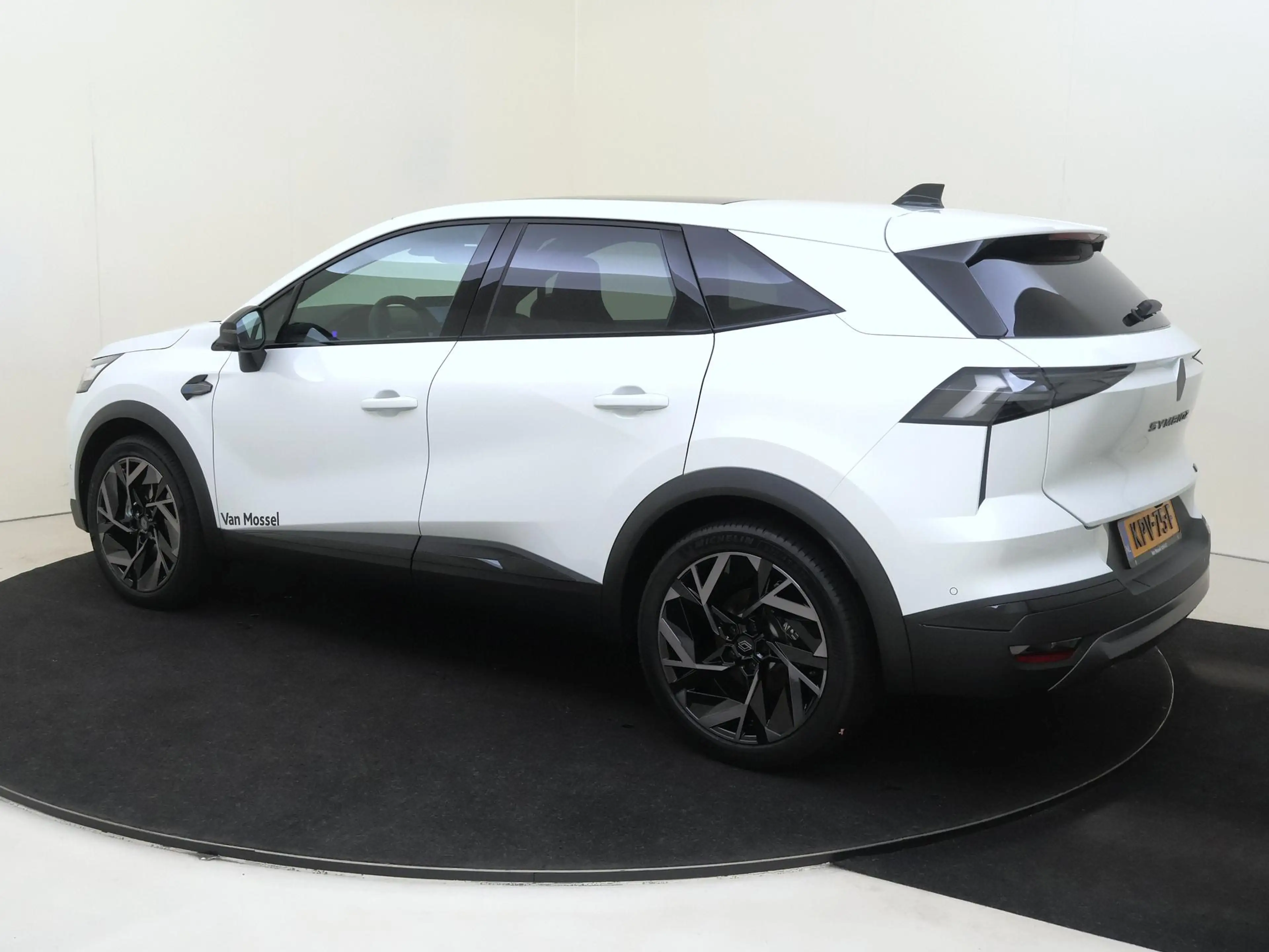 Renault Symbioz 1.8 E-Tech full hybrid 160 Esprit Alpine Pack driv — photo 3