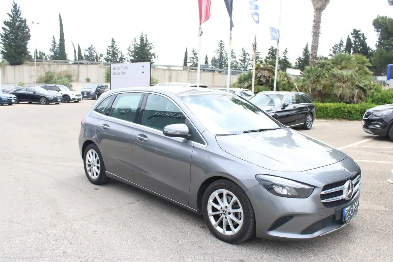Mercedes-Benz B 180 d Automatic Gris - 2