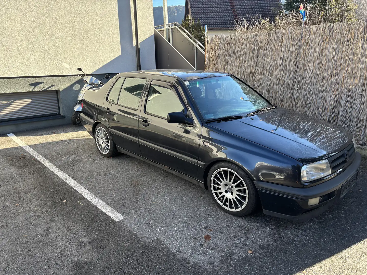 Volkswagen Vento CL Österr.-Paket - 1