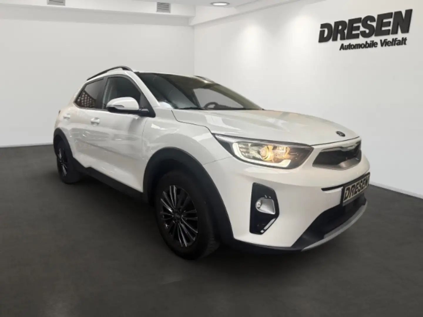Kia Stonic Spirit 1.0 KAMERA,NAVI,DAB,BLUETOOTH,SITZHZG Biały - 2