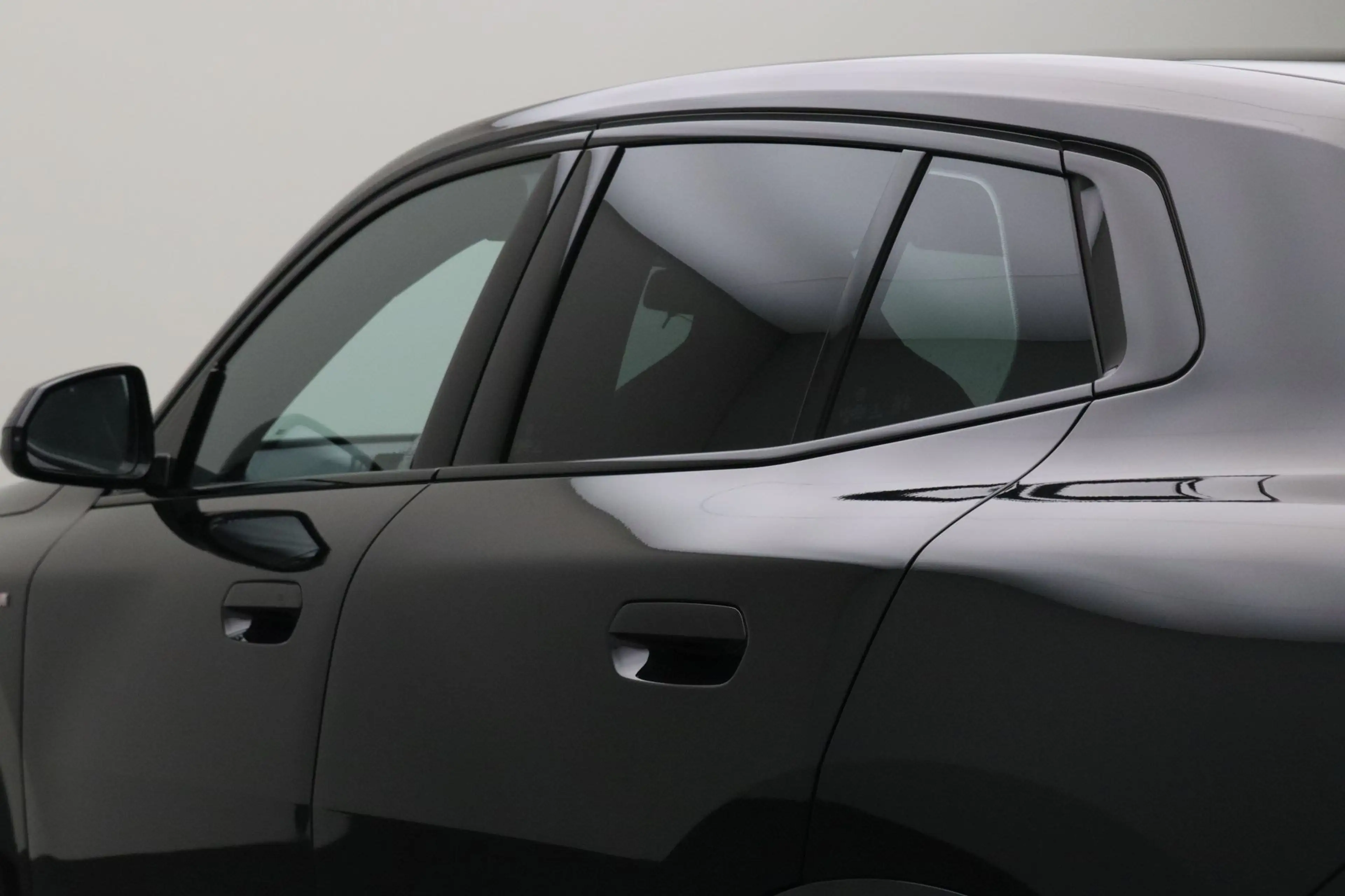 BMW iX2 xDrive30 67 kWh M-Sport Pro | Harman Kardon | 19 i — photo 4