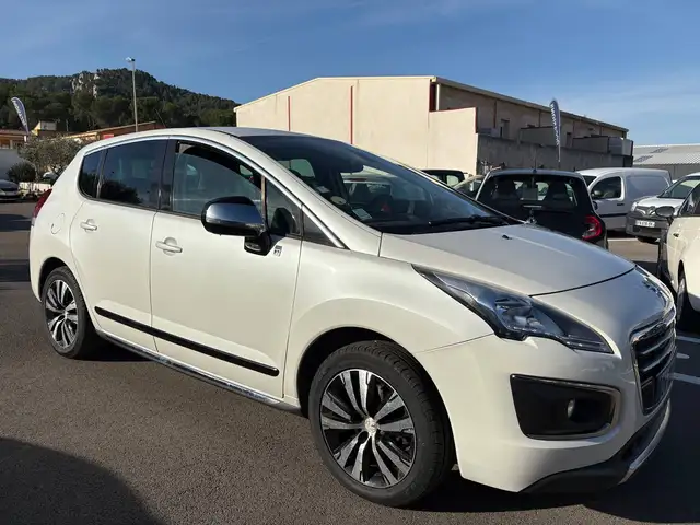 Peugeot 3008 2.0 e-HDi HYbrid4 Pack S\u0026amp;S ETG6 + Electric 37ch