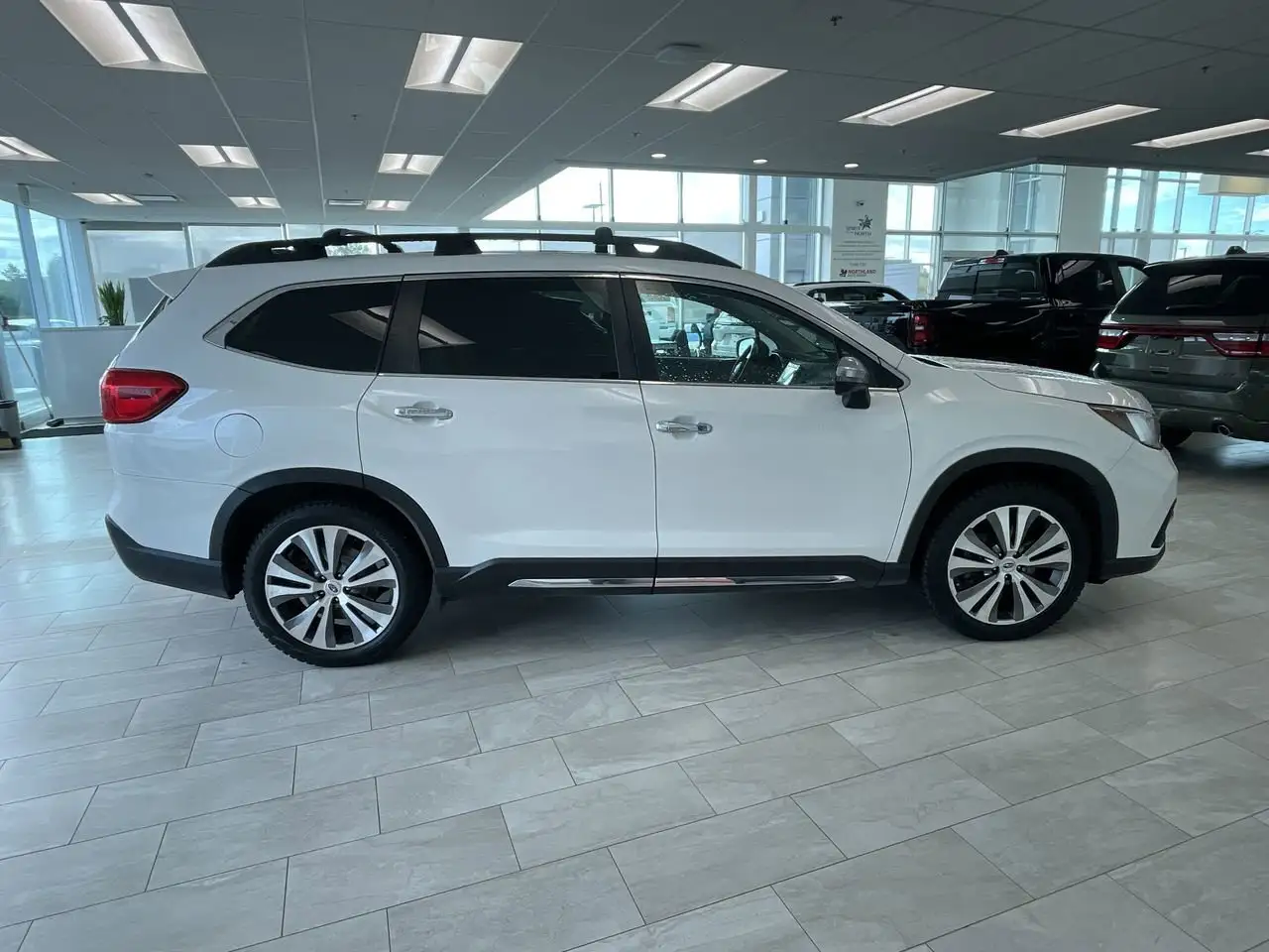 Subaru Ascent photo Subaru Ascent