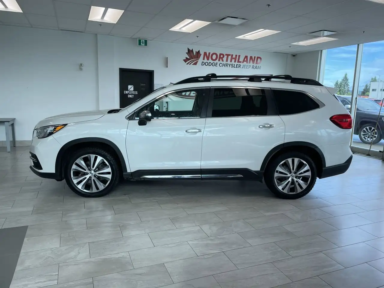 Subaru Ascent photo Subaru Ascent
