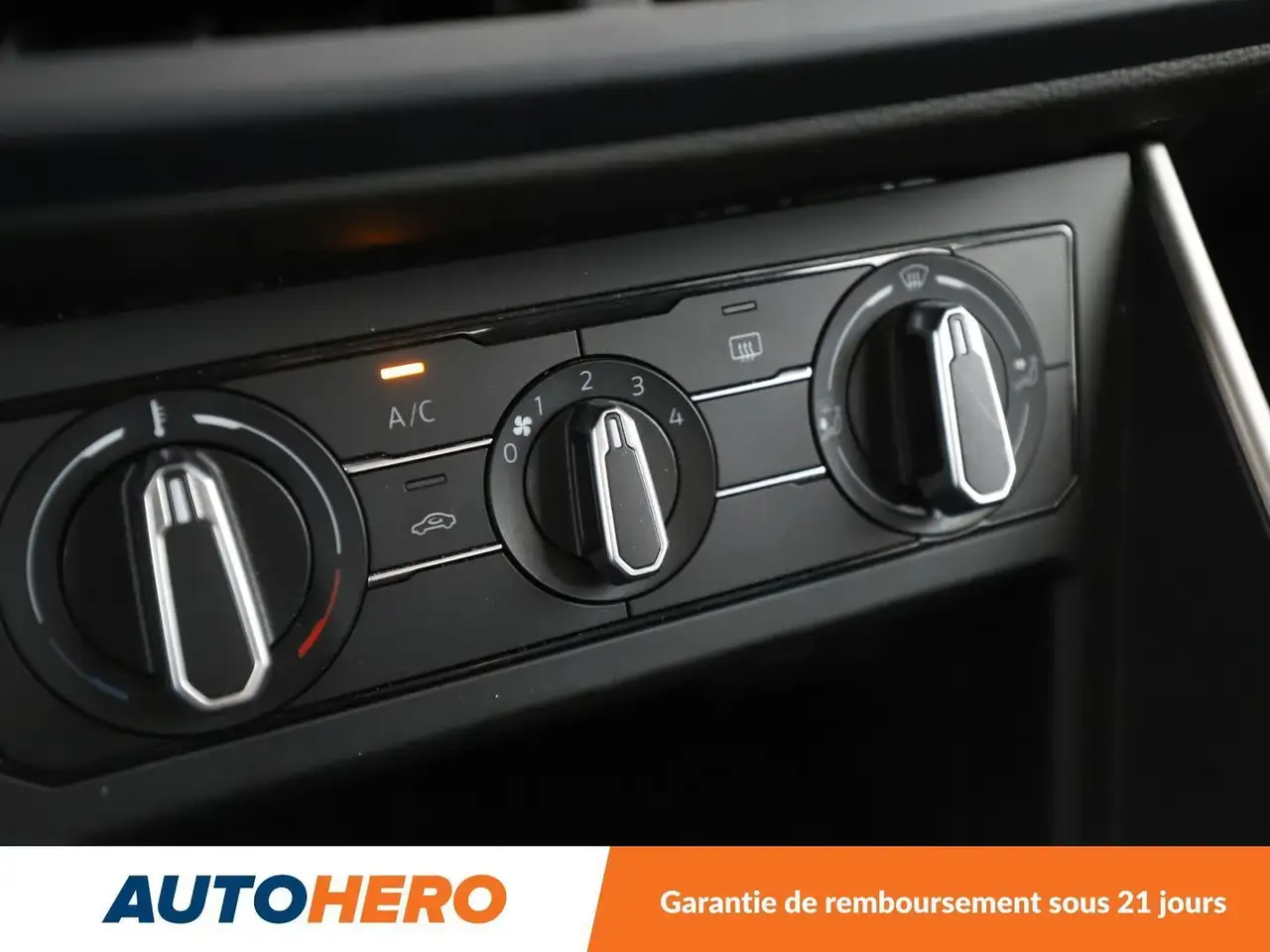 Volkswagen Polo Citadine 5 portes — photo 25