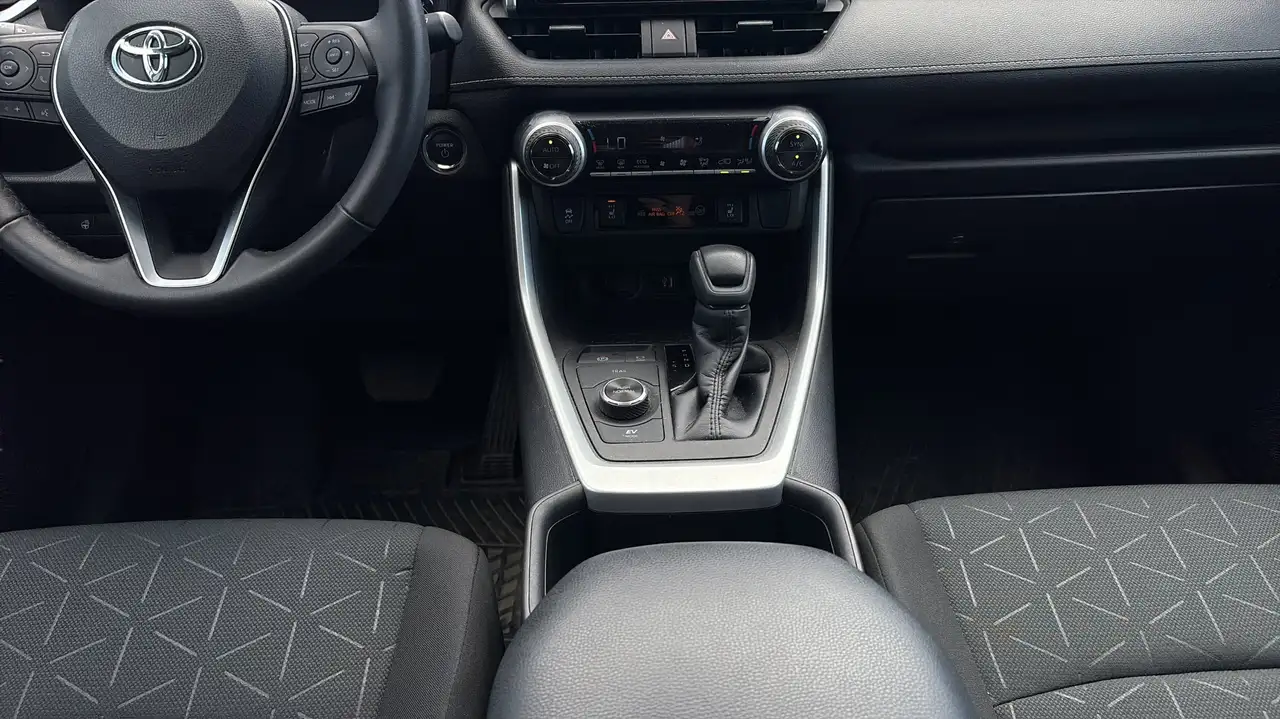 Toyota RAV 4 снимка Toyota RAV 4