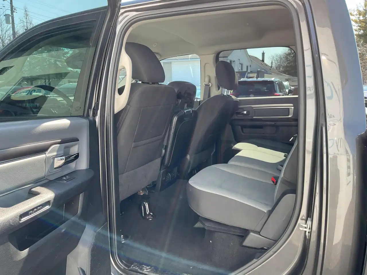RAM 1500 снимка RAM 1500