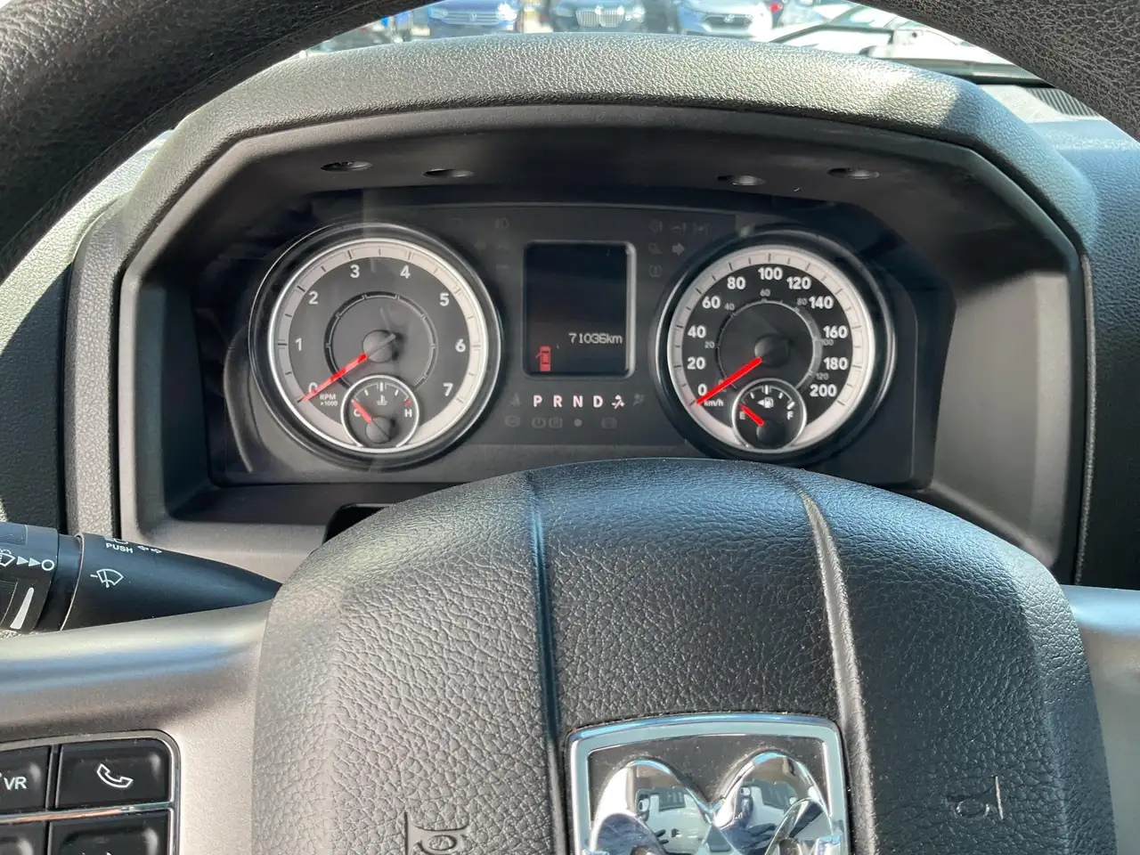 RAM 1500 снимка RAM 1500