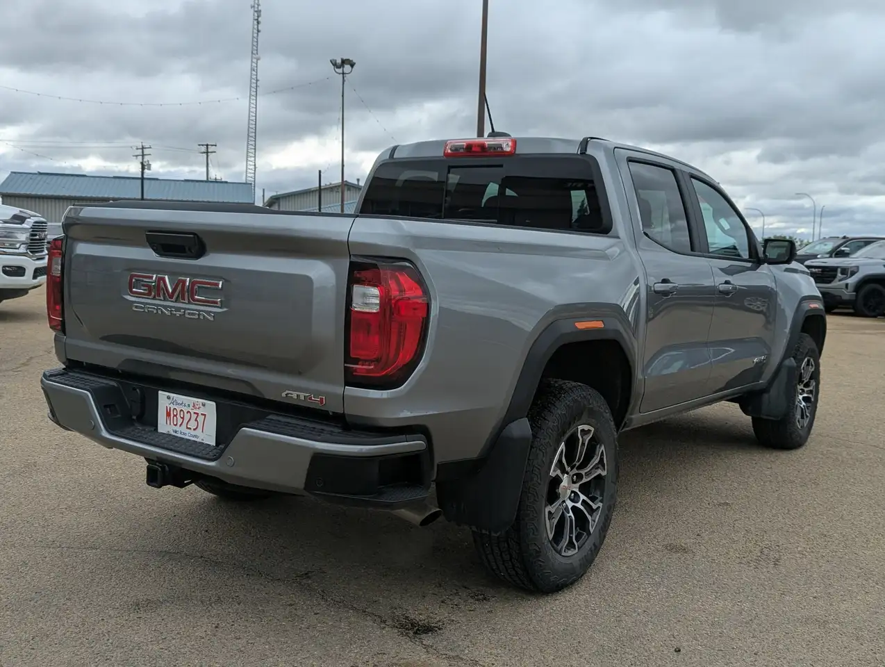 GMC Canyon снимка GMC Canyon