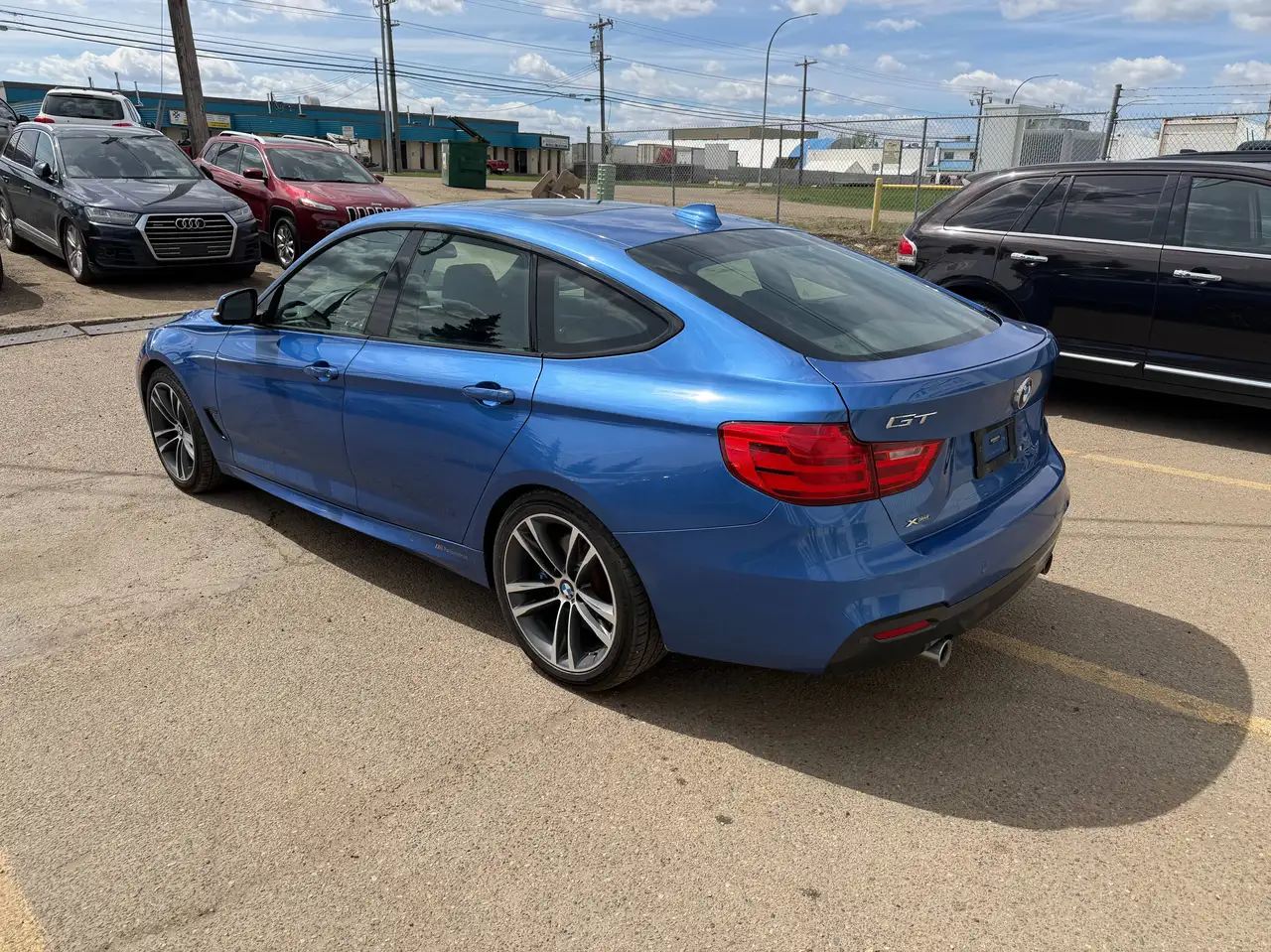 BMW 3 Series снимка BMW 3 Series