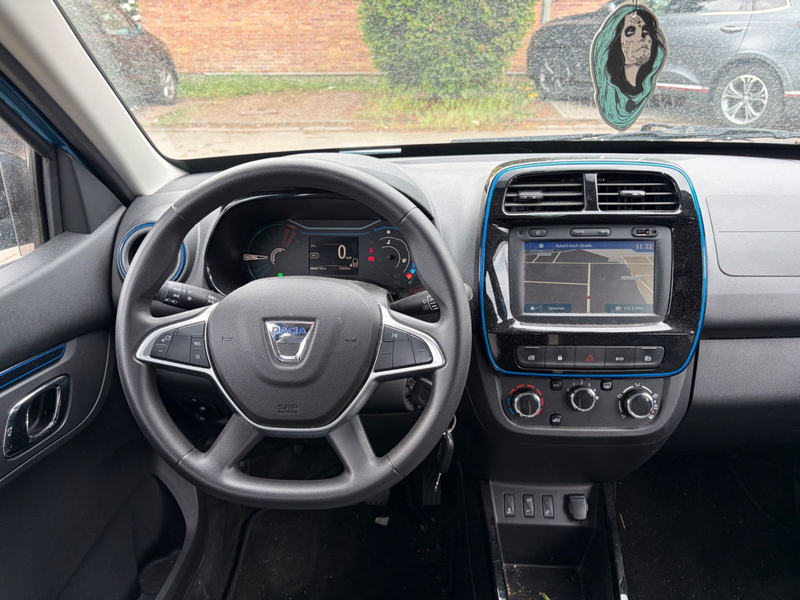 Dacia Spring Comfort Plus NAVI KAMERA LEDER — photo 12