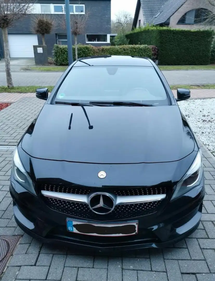 Mercedes-Benz CLA 180 CLA 180 StreetStyle Noir - 1