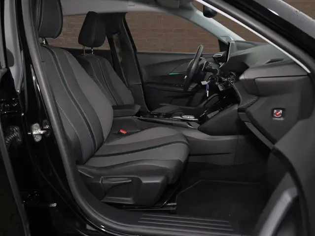 Peugeot 2008 view 7