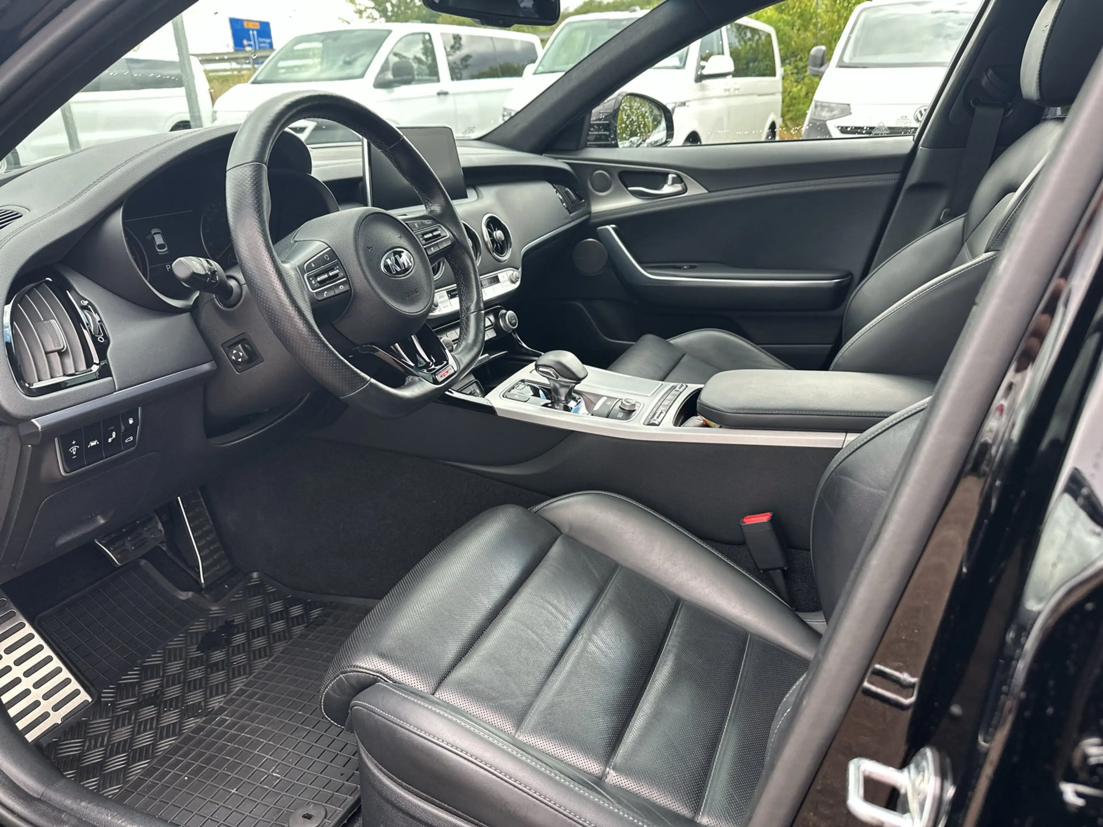 Kia Stinger 3.3 T-GDI 4WD GT SCHIEBEDACH LEDER HARMAN — photo 10
