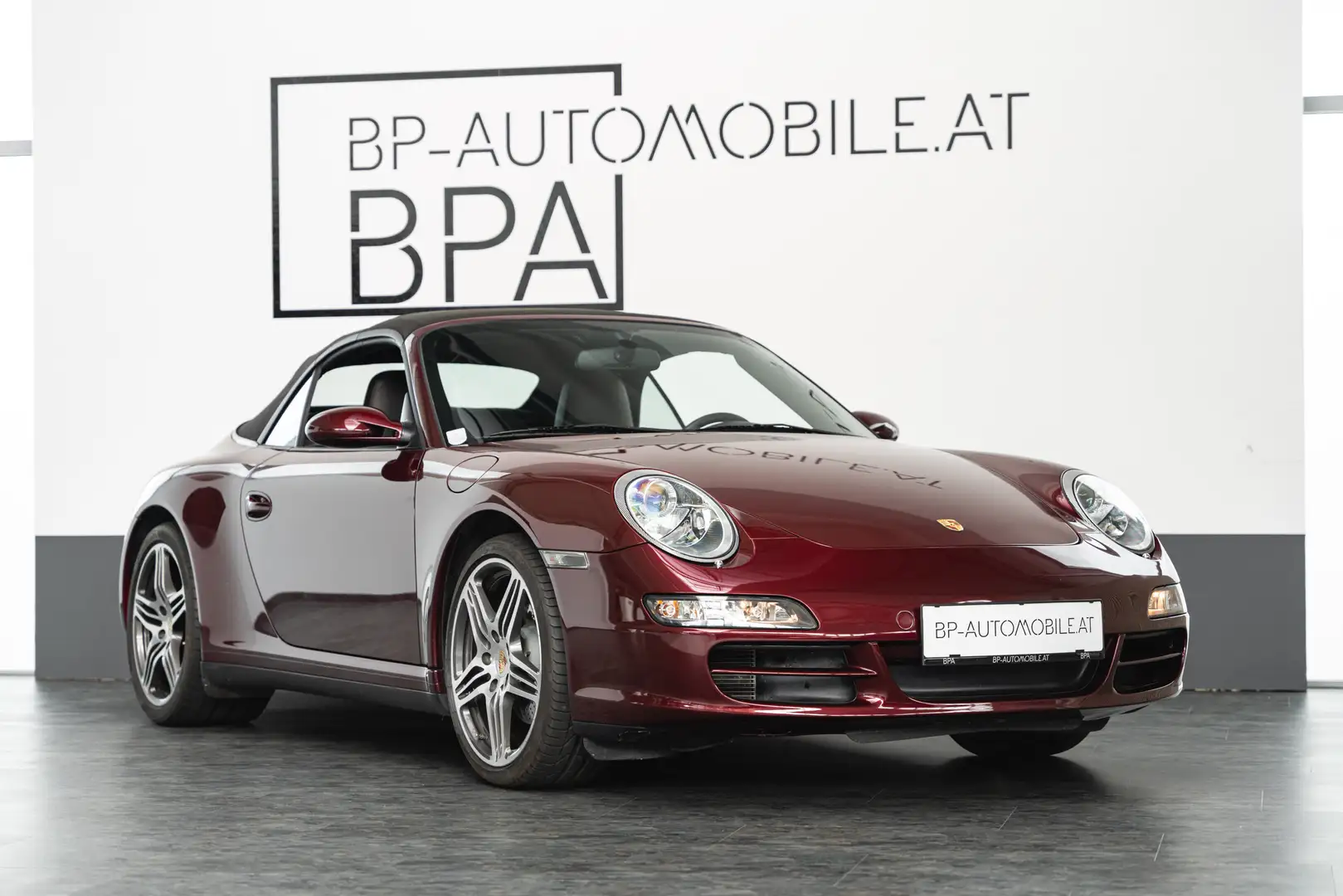 Porsche 997 Carrera 4 Cabrio // Handschalter // Rouge - 2
