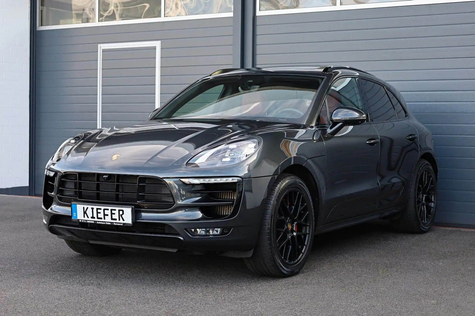 Porsche Macan GTS/BOSÈ/PANO/AIRMATIC/4xSHZ/SBL/TOTW/R20 Grau - 1