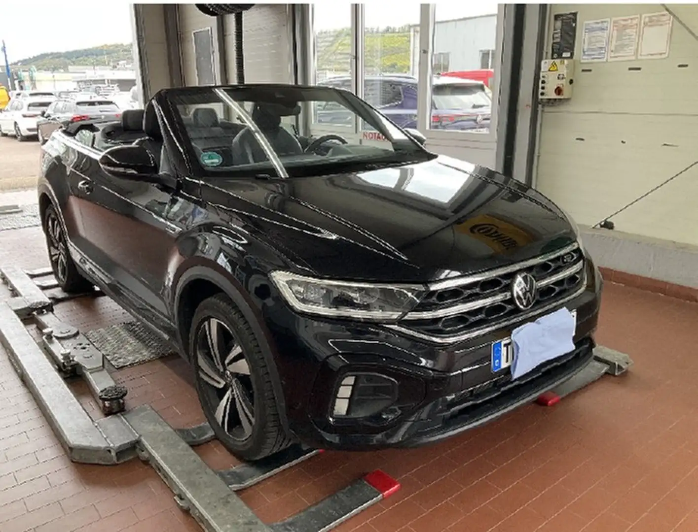 Volkswagen T-Roc Cabriolet 1.5 TSI DSG R-Line AHK, Navi Schwarz - 2