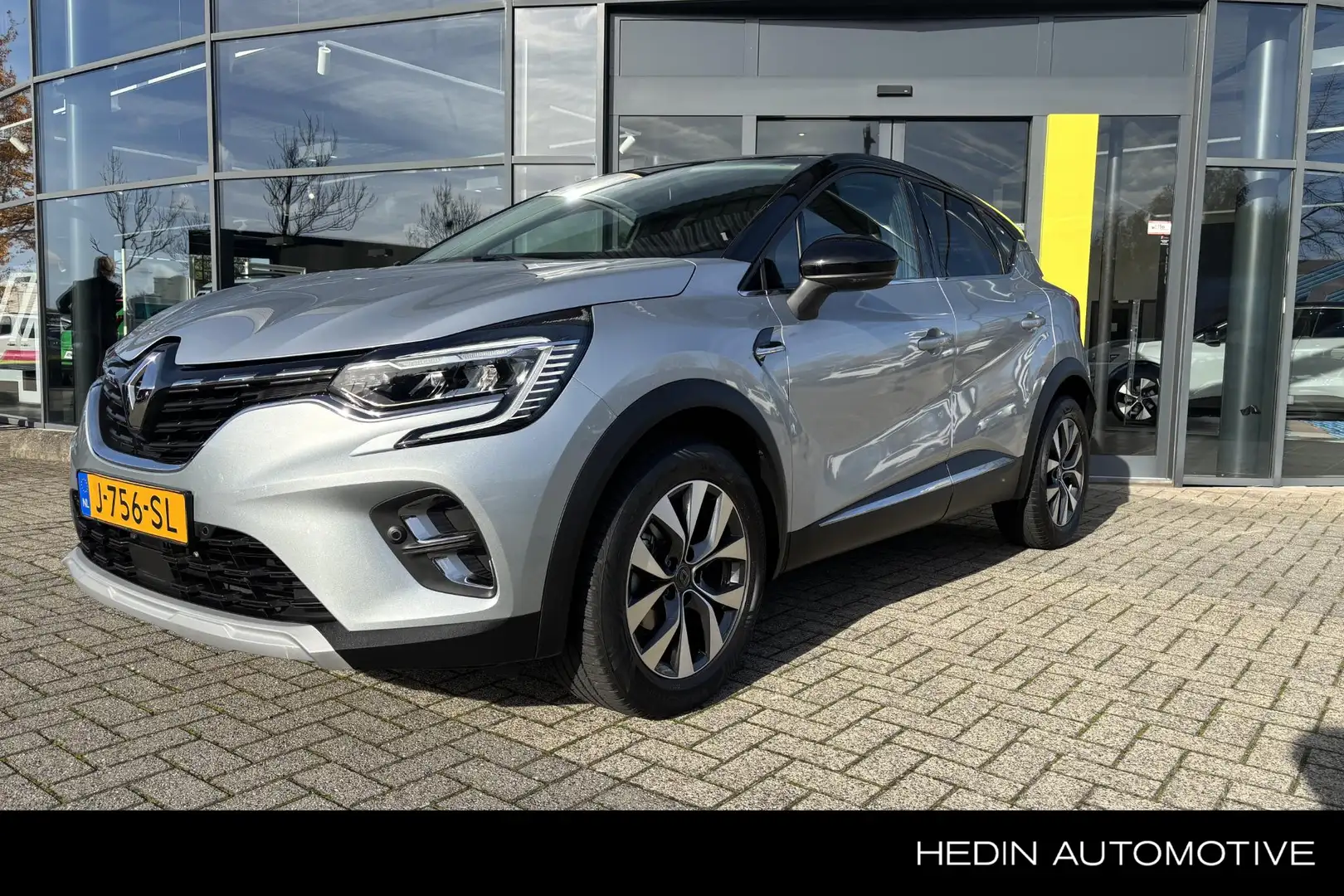 Renault Captur 1.3 TCe 130 Intens Grijs - 1