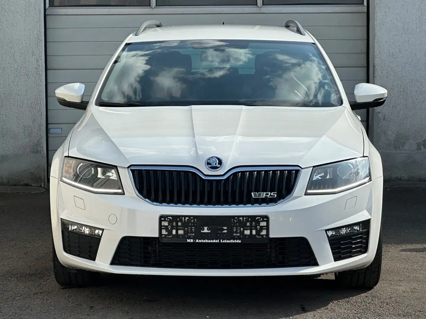 Skoda Octavia 2.0 TSI RS*XENON*NAVI*SHZ*TEMPO*SPORT* Білий - 2