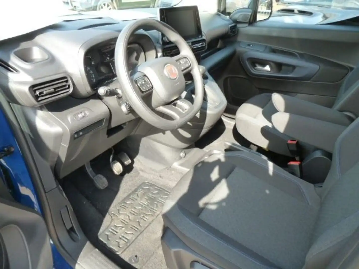 Fiat Doblo 1.5 BlueHdi 102CV Combi Blu/Azzurro - 2