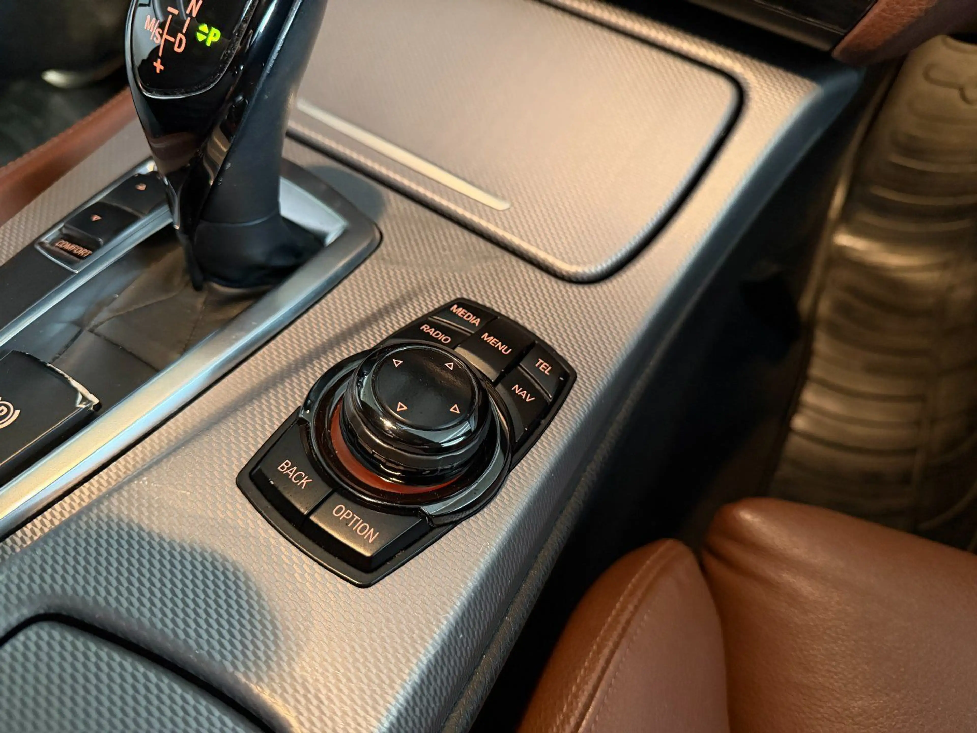 BMW 530 d Touring X Drive M-Sport — photo 11