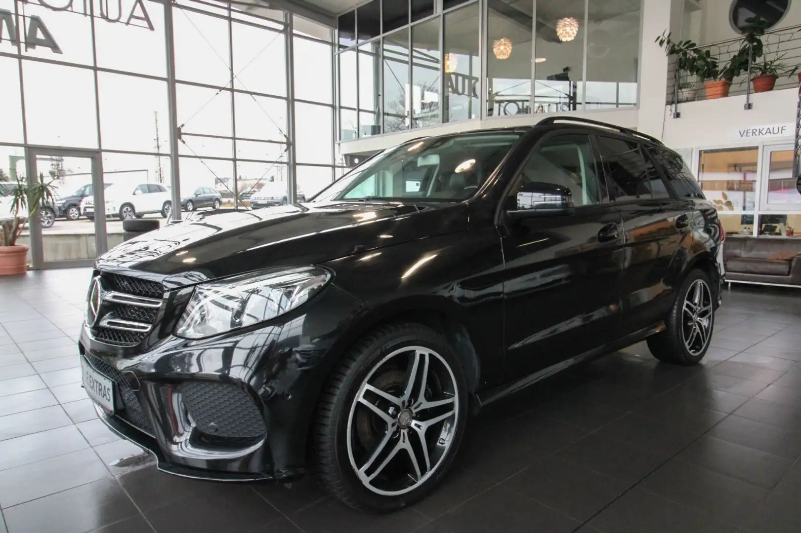 Mercedes-Benz ML 350 GLE 350 d 4Matic AMG Line/Luft/AHK/LED/ACC/360° Schwarz - 1