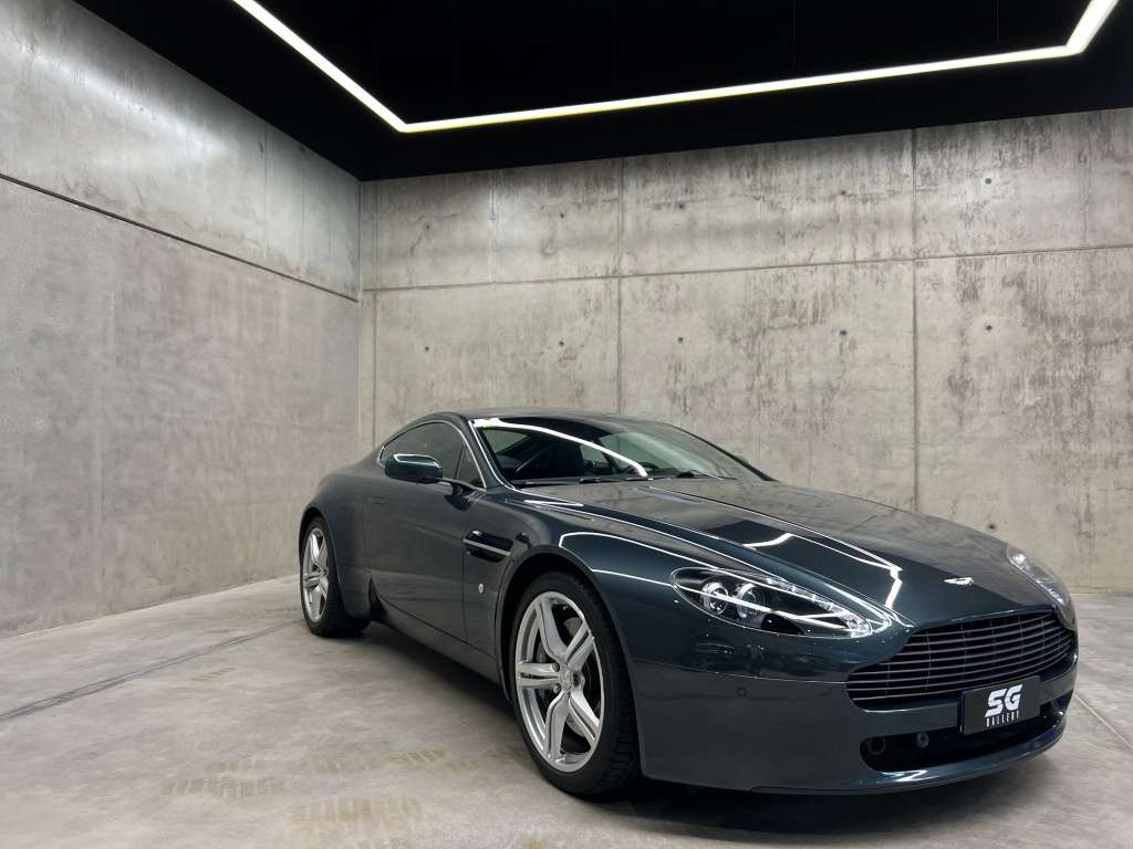 Aston Martin Vantage Deportivo Automático de 2 Puertas - foto 1