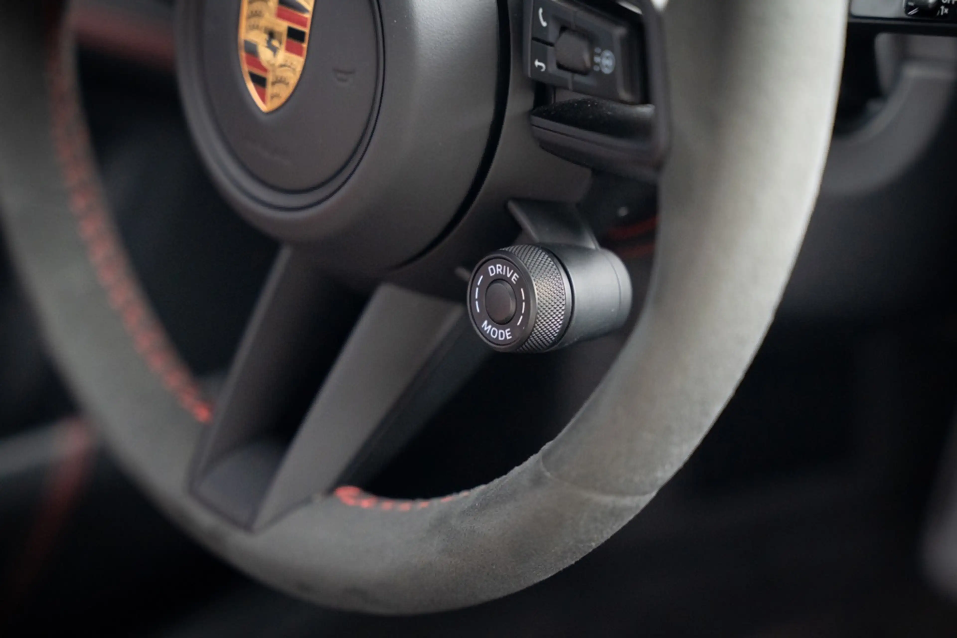 Porsche 992 4.0 GT3 992.1 | PCCB | Clubsport | Lift | Bose | P — photo 12