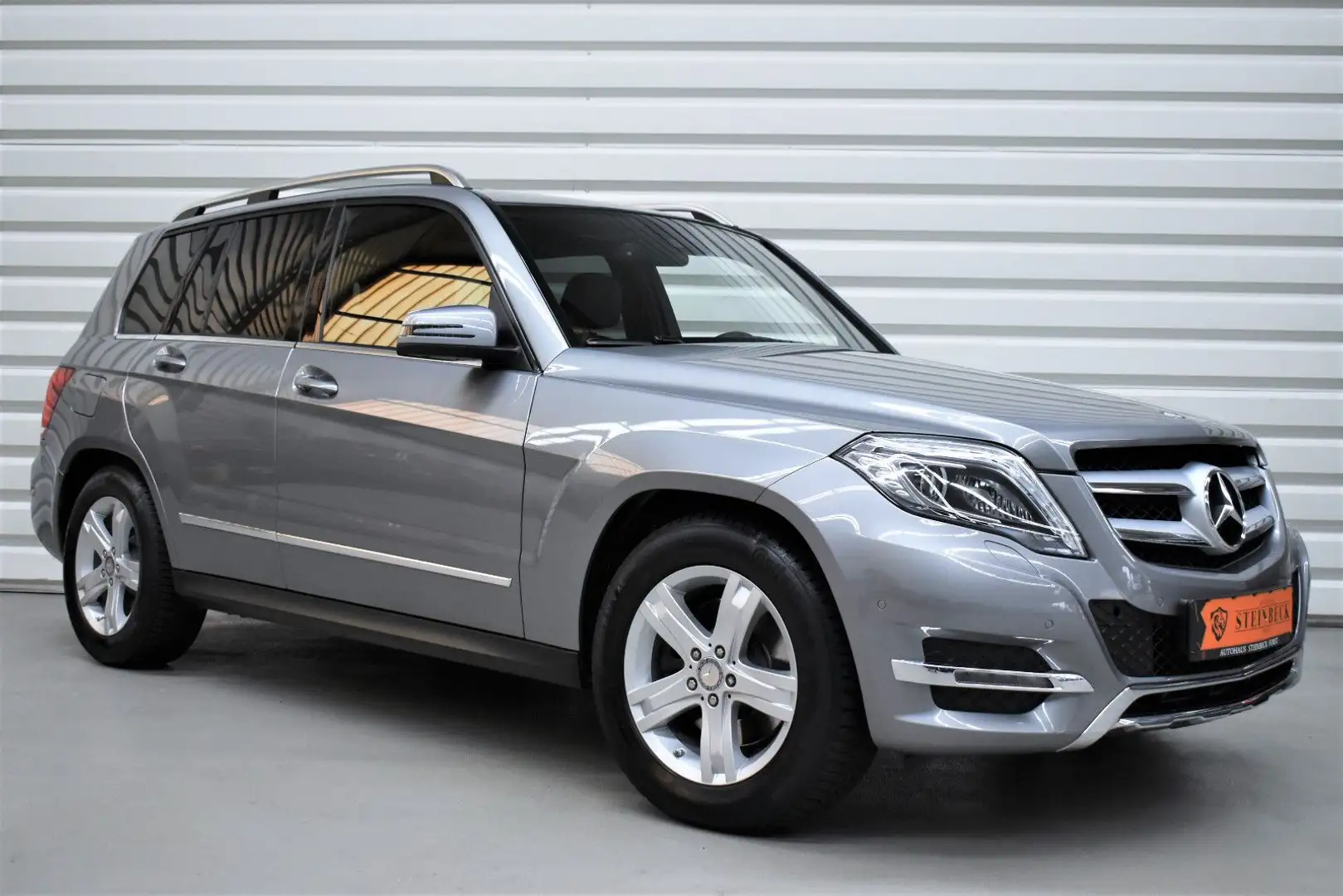 Mercedes-Benz GLK 220 GLK220 CDI 4Matic+Totwinkel+Bi-Xenon+Navi+AHK Silber - 1