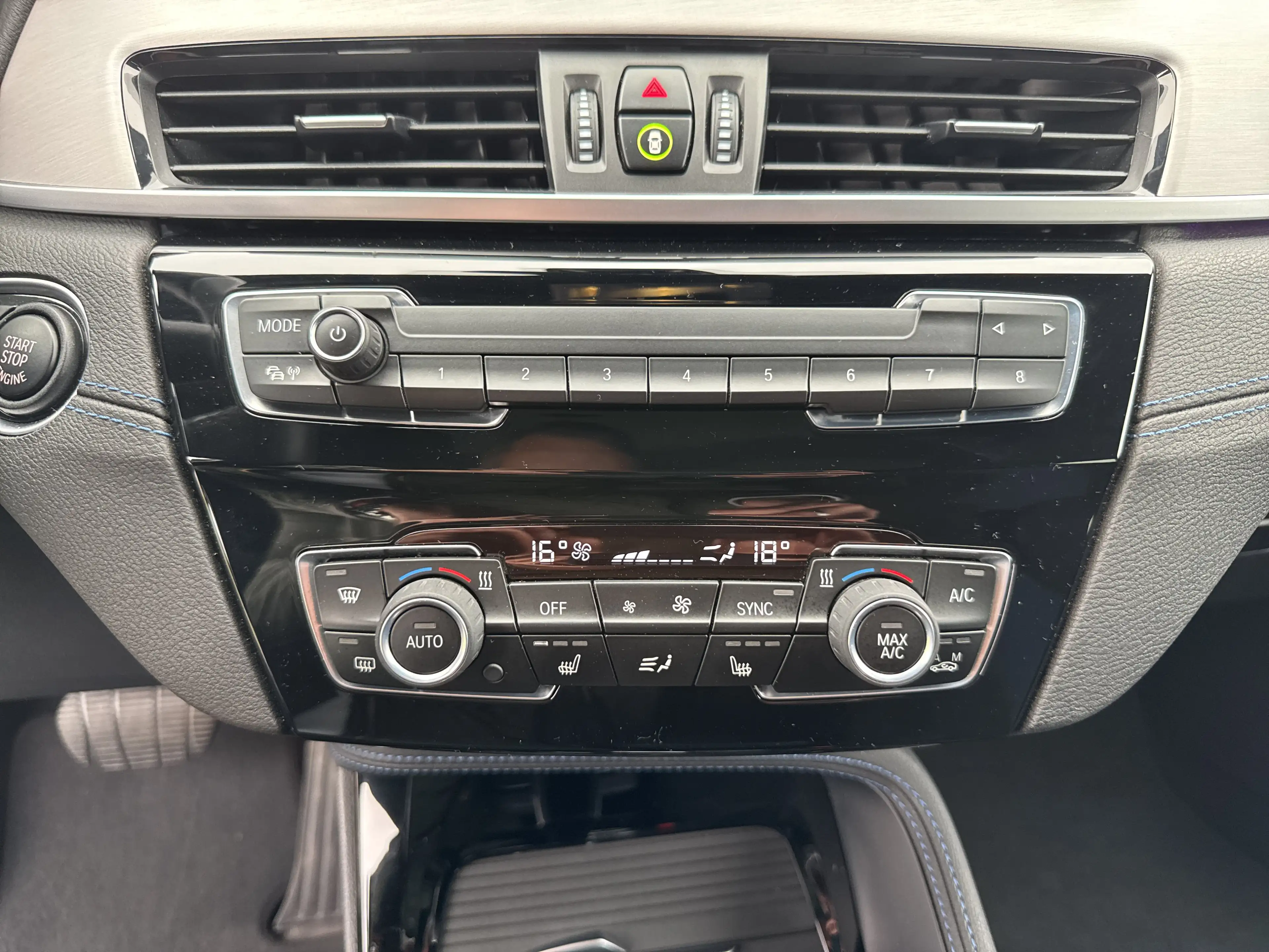BMW X2 xDrive20i — photo 18